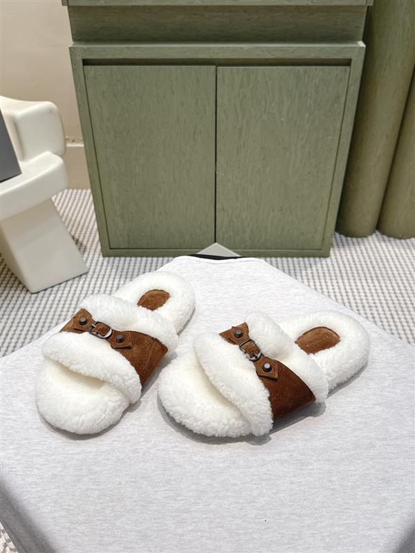 2025112818447533 240